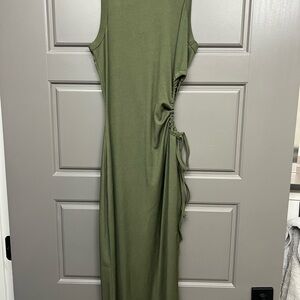 Olive Green Sleeveless Maxi Dress